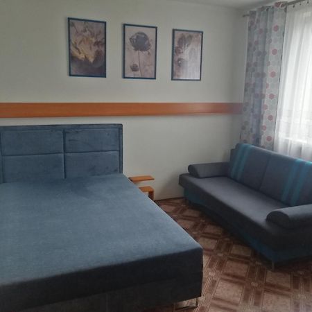 Apartament Z 3 Sypialniami - Selekcyjna 15 Lodz  Exterior photo